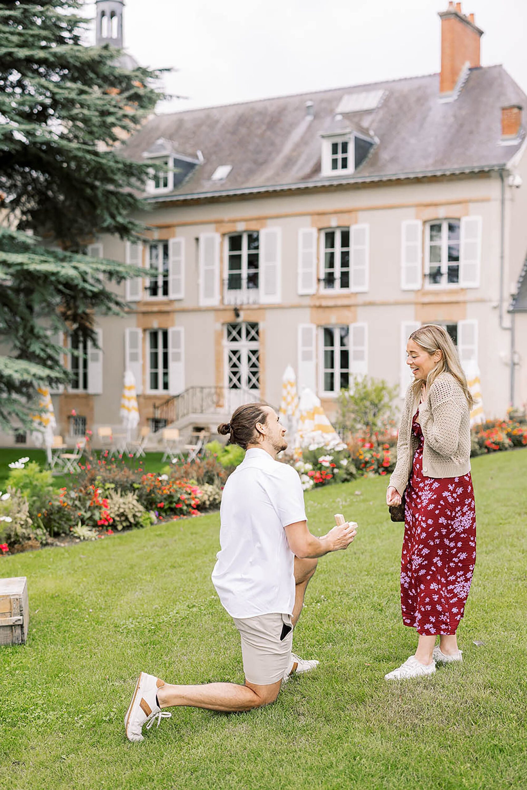 surprise proposal in Champagne at Manoir Verzy